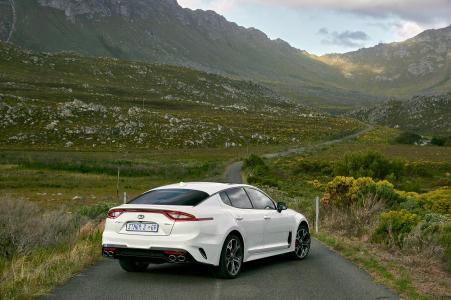  Kia Stinger GT 2018 года  (ZA) (фото 29 из 40)